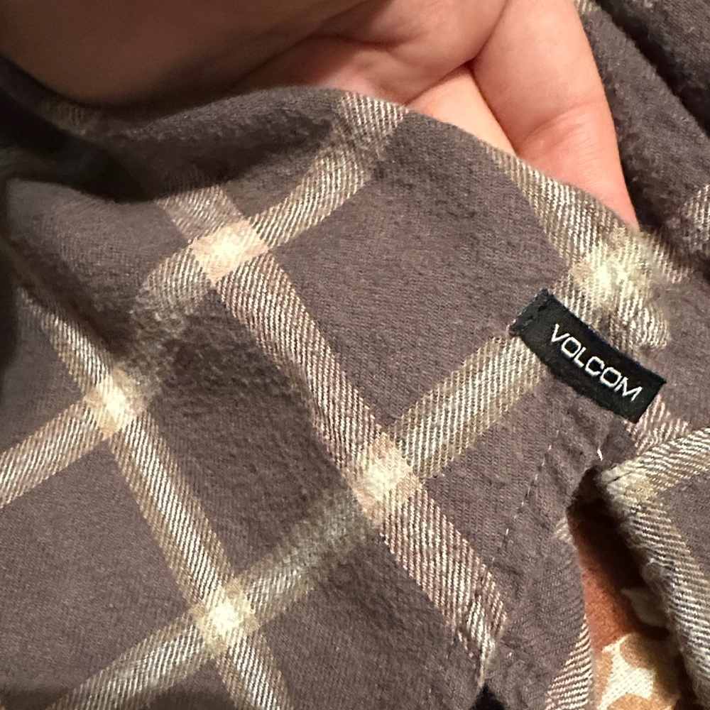 Volcom Brown/Purple Flannel - Picture 2 of 3